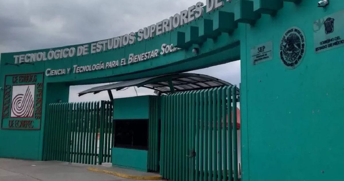 Abandonan a recién nacido en bote de basura en escuela de Ecatepec