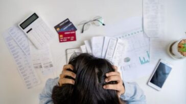 Banco congelara cuentas en México