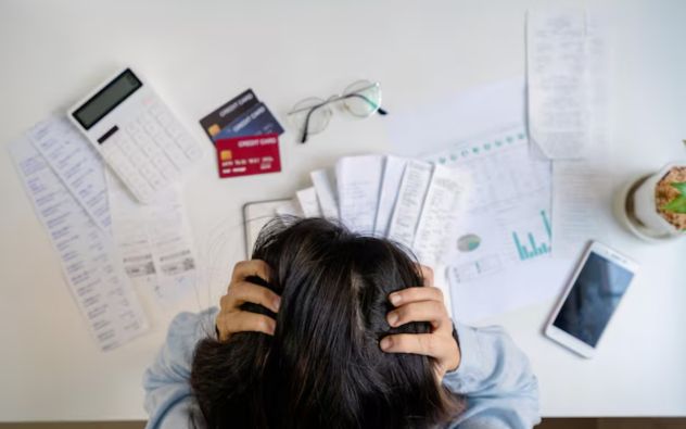 Banco congelara cuentas en México