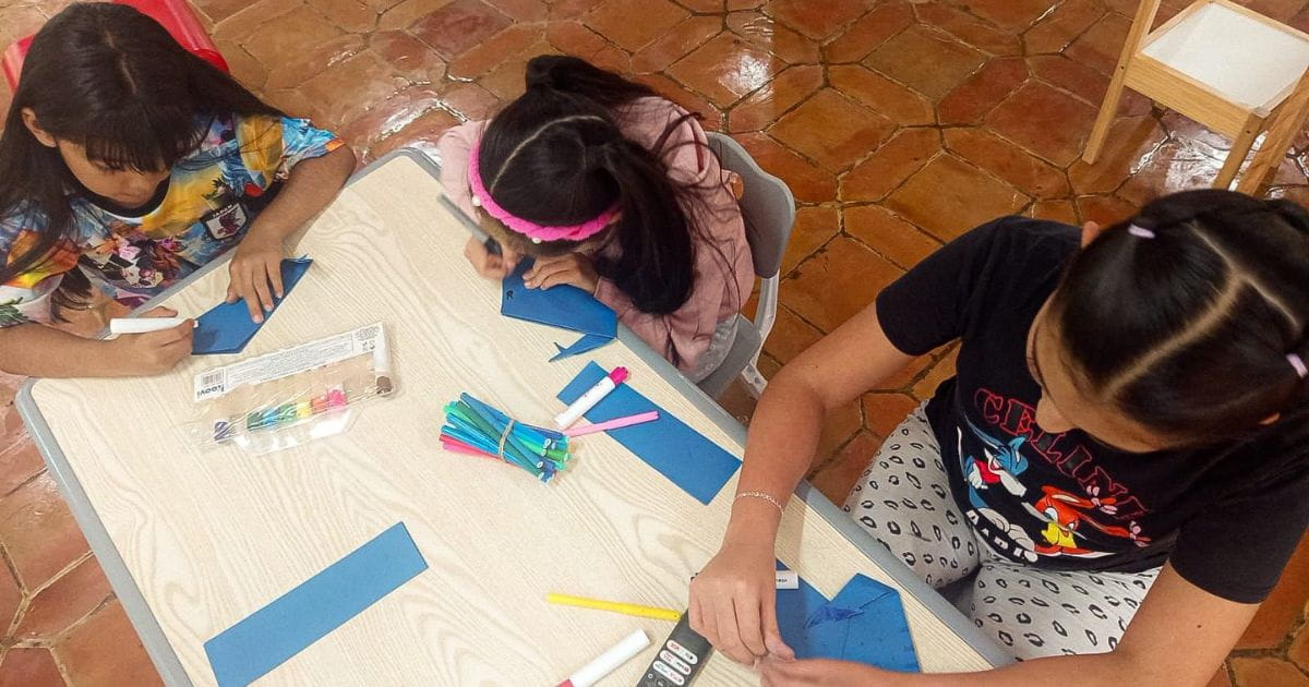 Niños de Cuernavaca retoman lectura en biblioteca Félix Frías