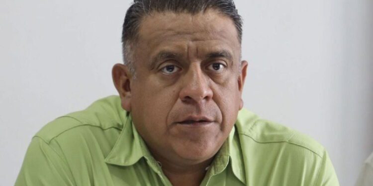 Alcalde de Villa de Mitla pide licencia tras agresión a docentes del CNTE