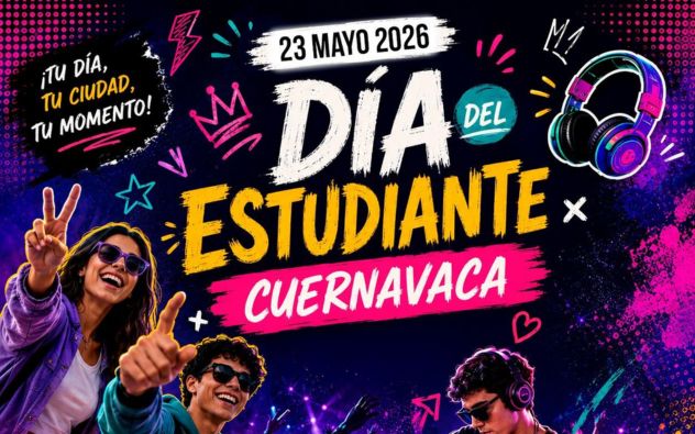 Jóvenes caminando y conviviendo en el Centro Histórico de Cuernavaca, Morelos