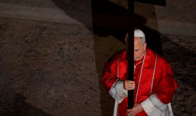 El Papa León XIV lanzó una dura advertencia global: el peligro de que la Inteligencia Artificial se convierta en la herramienta perfecta para controlarnos a todos