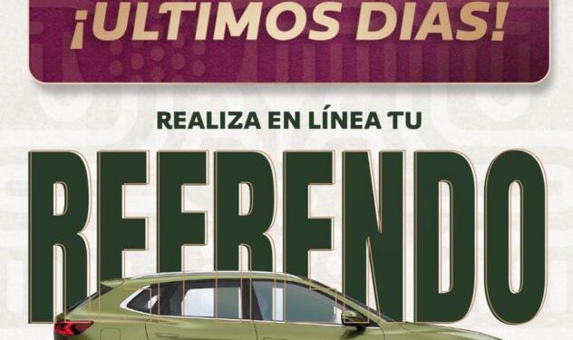 Automovilistas realizan trámites de control vehicular en las ventanillas del macromódulo de Cuernavaca, Morelos