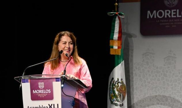Margarita González Saravia inaugura la Asamblea General de la Red de Medios Públicos en el Teatro Ocampo de Cuernavaca, Morelos
