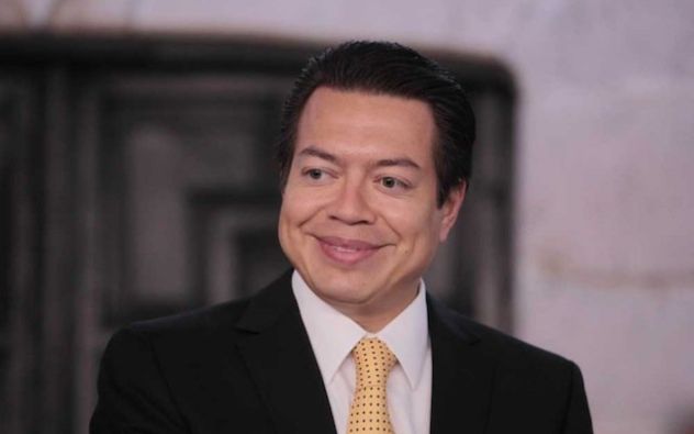 SEP anuncia aumento del 9% al salario de maestros en México. Mario Delgado detalla nuevas becas y expansión de cupos escolares. Más en Infórmate y Más.