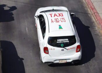 El diputado Alberto Sánchez Ortega adelantó que, propondrá al titular de la Coordinación General de Movilidad y Transporte de Morelos, otorgar concesión a empresarios del sector de personas con discapacidad que cuentan con los medios para brindar el servicio de transporte, en caso de que no exista voluntad de permisionarios para adaptar las unidades. “Si no tienen la voluntad o el interés de invertir que, abran la posibilidad a un empresario del sector de personas discapacidad con solvencia que pudieran ingresar a este negocio”, expresó. El legislador del Partido del Trabajo señaló que, en Morelos no se ha garantizado el derecho a la movilidad de las personas con discapacidad.