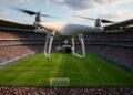 Operador de seguridad vigilando el espacio aéreo con tecnología de restricción para drones cerca de un estadio