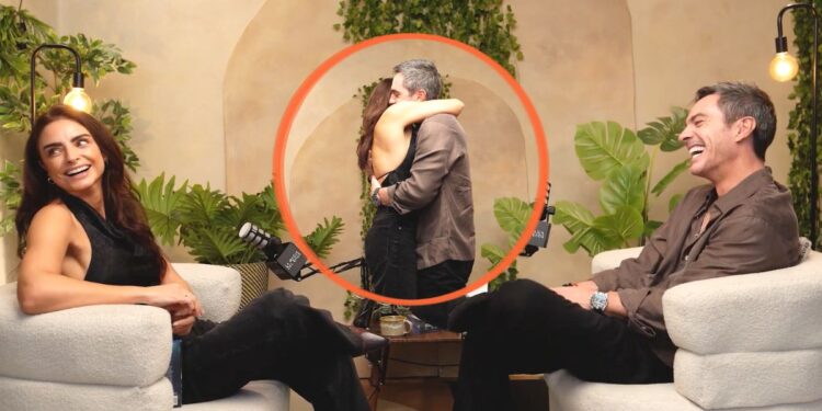 Aislinn Derbez y Mauricio Ochmann
