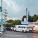 Unidades de la policía estatal resguardando una vialidad en el municipio de Zacatepec, Morelos