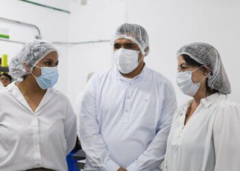 Gobernadora de Morelos supervisa Mega Cocina del Sedif en Alpuyeca