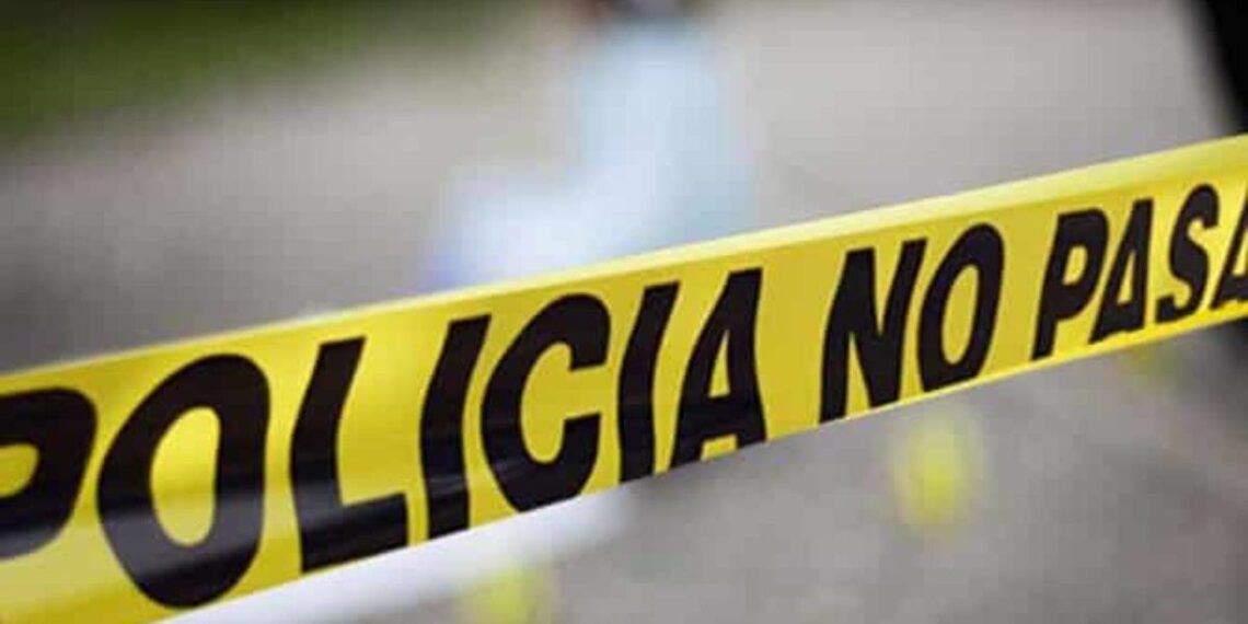 Hallan sin vida hombre en taxi de Anenecuilco