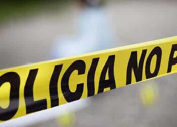 Hallan sin vida hombre en taxi de Anenecuilco