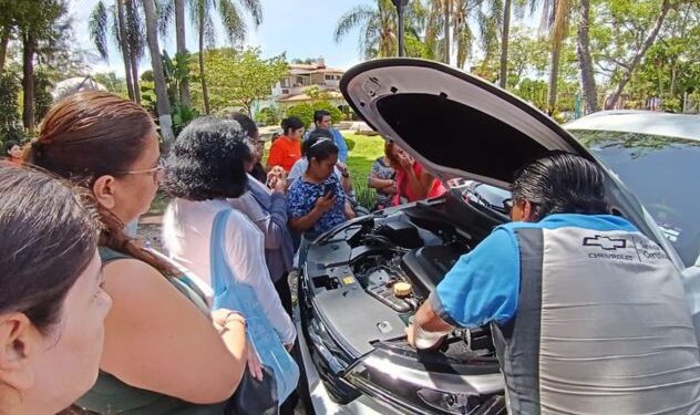 Dan taller de mecánica en Cuernavaca