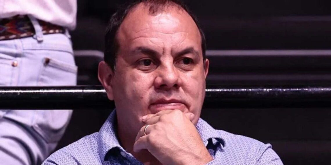 Le gritan “ratero” a Cuauhtémoc Blanco tras salir del Estadio