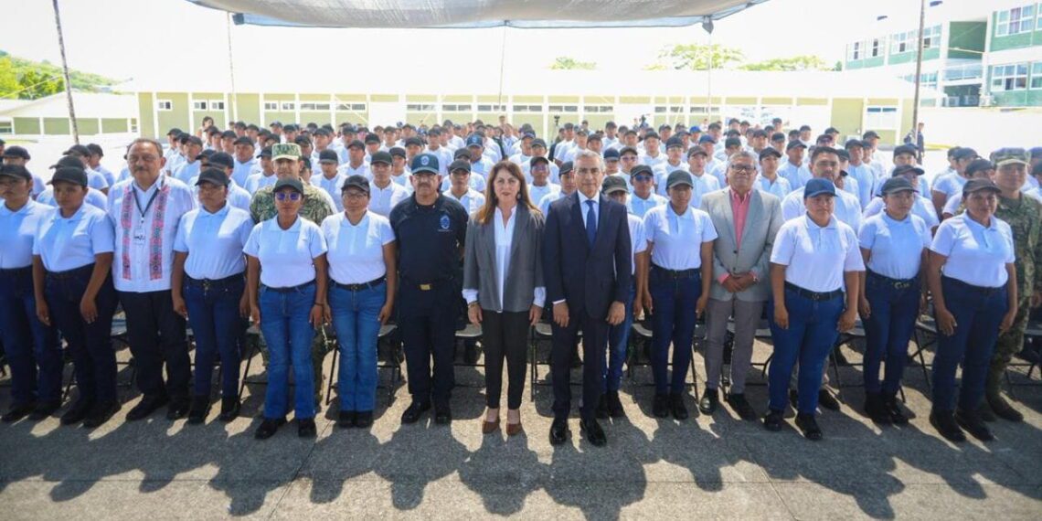 Margarita González Saravia encabeza inicio de formación de 131 nuevos cadetes policiales