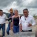 Autoridades municipales y técnicos de SICAPEZ supervisando la maquinaria de perforación del nuevo pozo de agua en Emiliano Zapata, Morelos.
