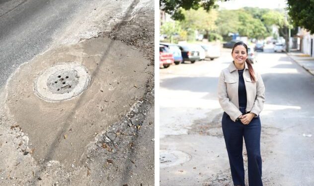 La síndica municipal de Cuernavaca, Paula Trade, dialogando con vecinos de la colonia Teopanzolco al lado de una zona delimitada debido a un socavón en el asfalto.