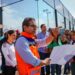 El alcalde de Cuernavaca junto a regidores y el secretario de obras recorriendo un predio de tierra en la colonia La Unión para planificar un centro comunitario.