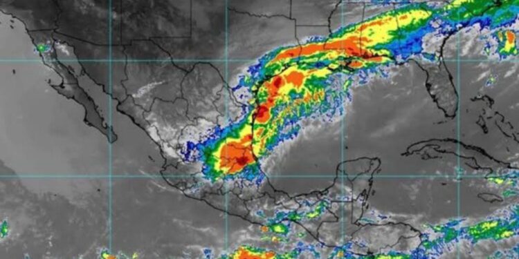 Se forma tormenta tropical Arthur en el Atlántico