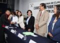 Tarjeta de felicitación para la gran comunidad de la #UAEM. Un total de 325 jóvenes de la Escuela Preparatoria Número Cinco de #PuenteDeIxtla culminaron sus estudios en el sistema escolarizado y mixto (SUEM)