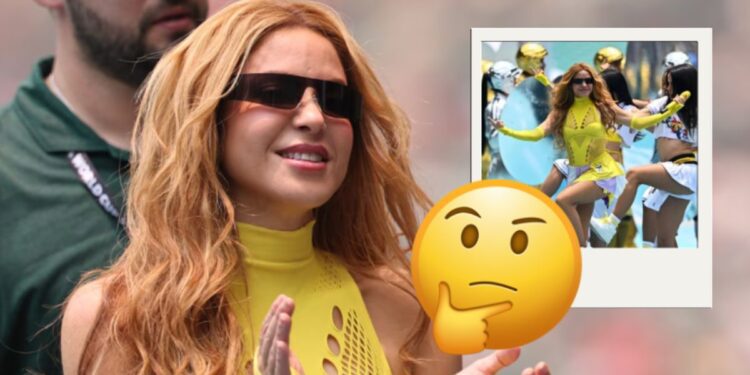 Shakira doble Mundial