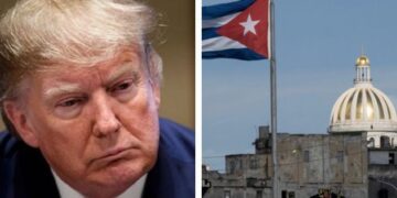 El presidente estadounidense Donald Trump gesticulando durante una conferencia de prensa en Washington